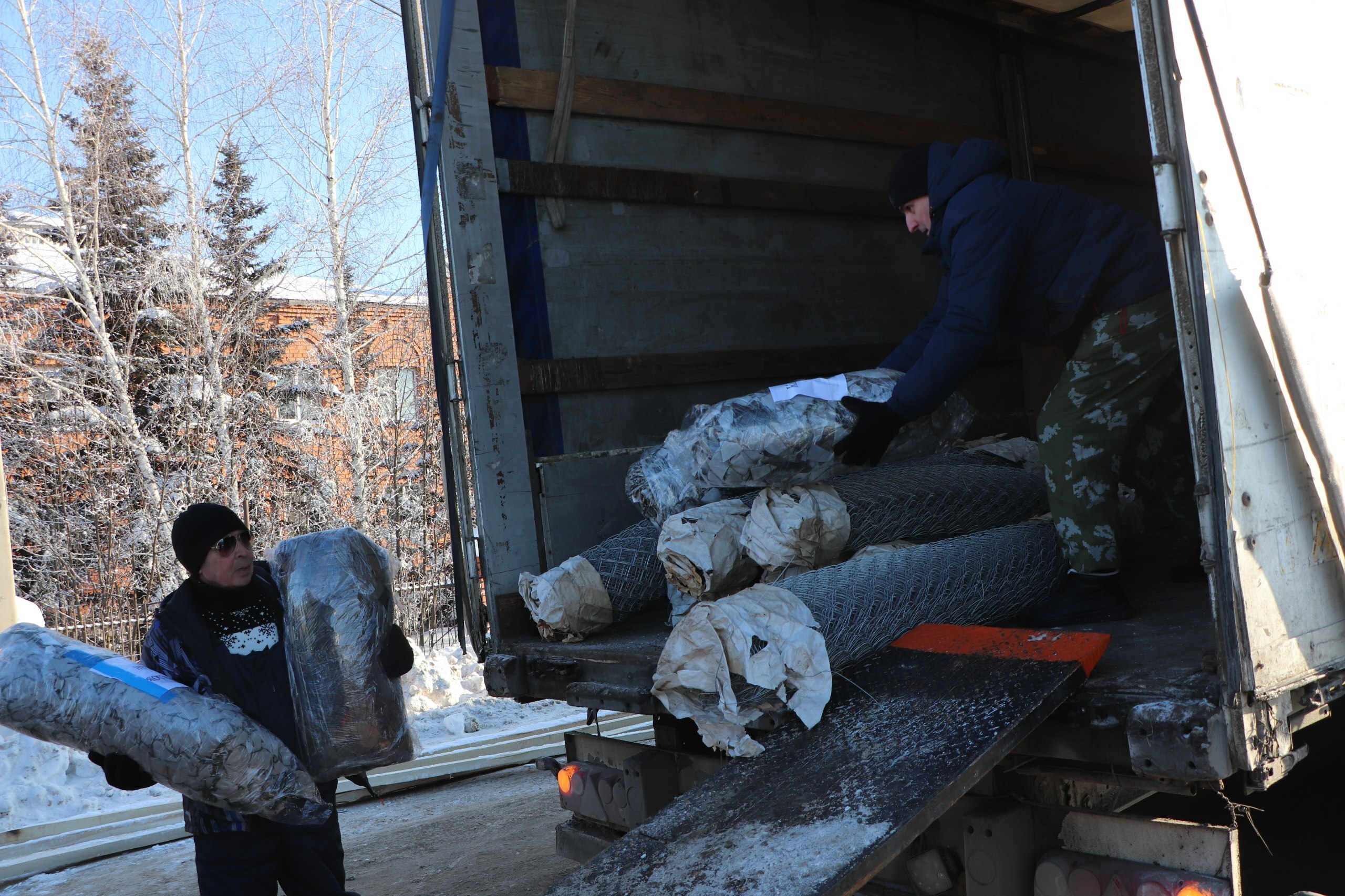 Гуманитар йөк юлга кузгалды