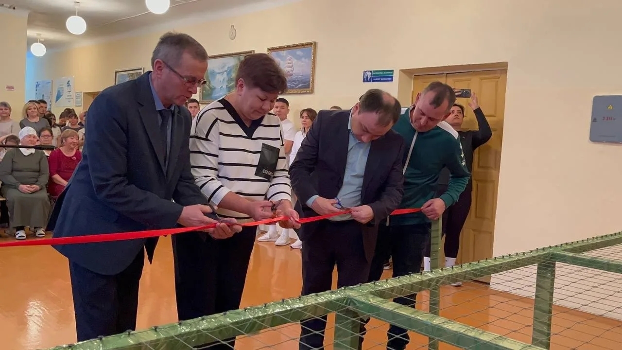 Ватанпәрвәрлек хисләре белән берләшеп