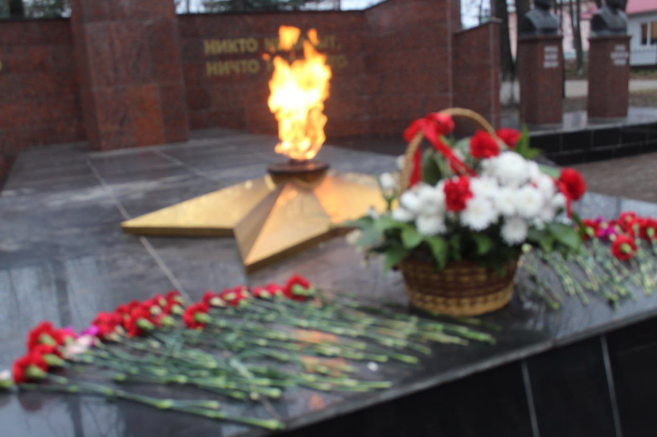 Бүген - Билгесез солдат көне