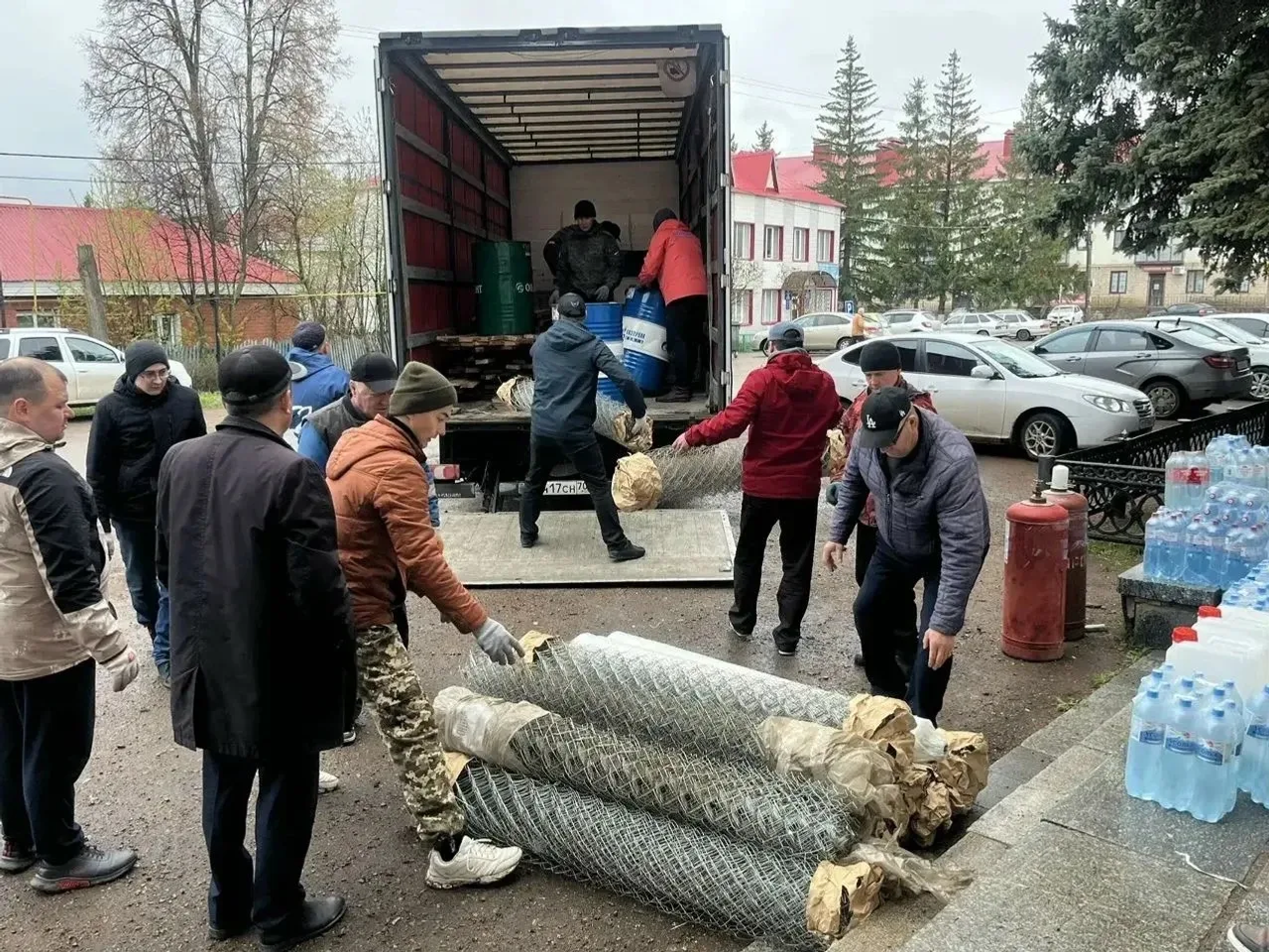 Туган төбәгебез һәм якыннарының йөрәк җылысын сыйдырып