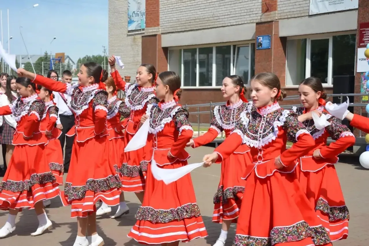 Соңгы кыңгырау чыңы олы юлга озата