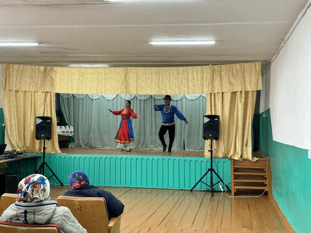 Макарлыларны сөендереп