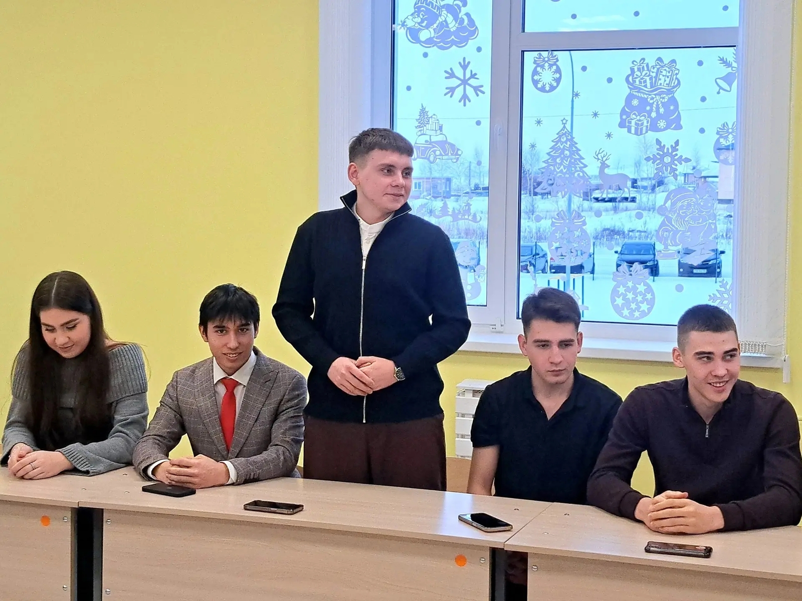 Дустанә аралашу һәм фикер алышу дулкынында