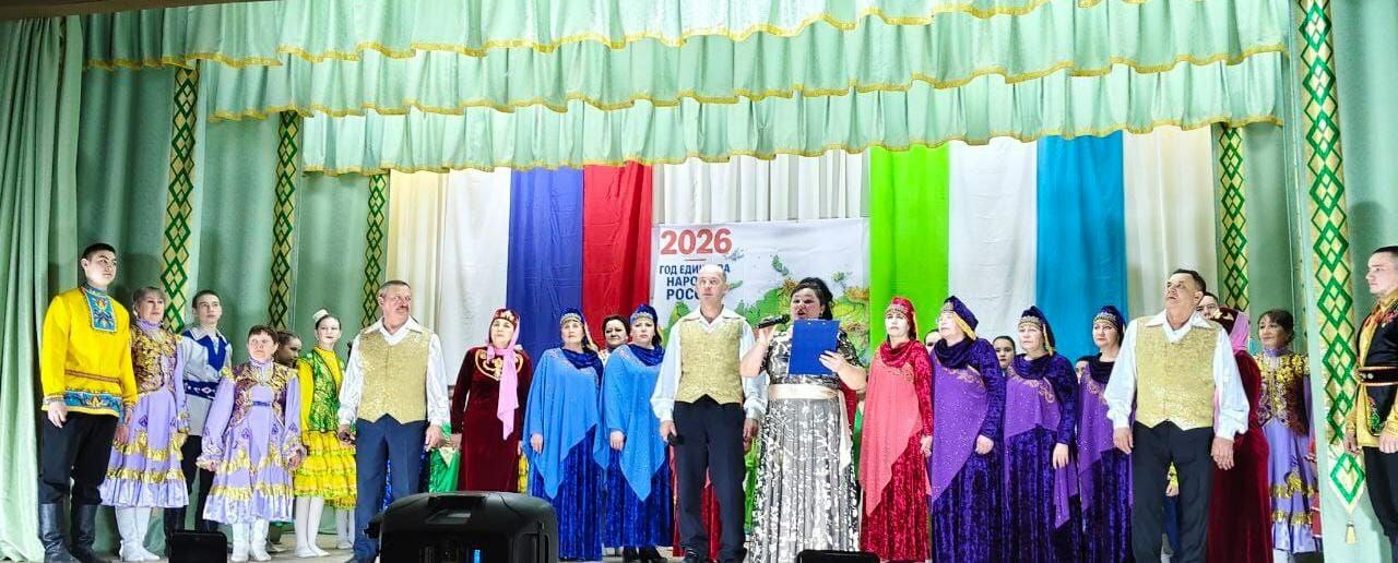 “Без – бөек илебезнең бердәм халкы”, – ди Үрнәк авыл биләмәсе үзешчәннәре