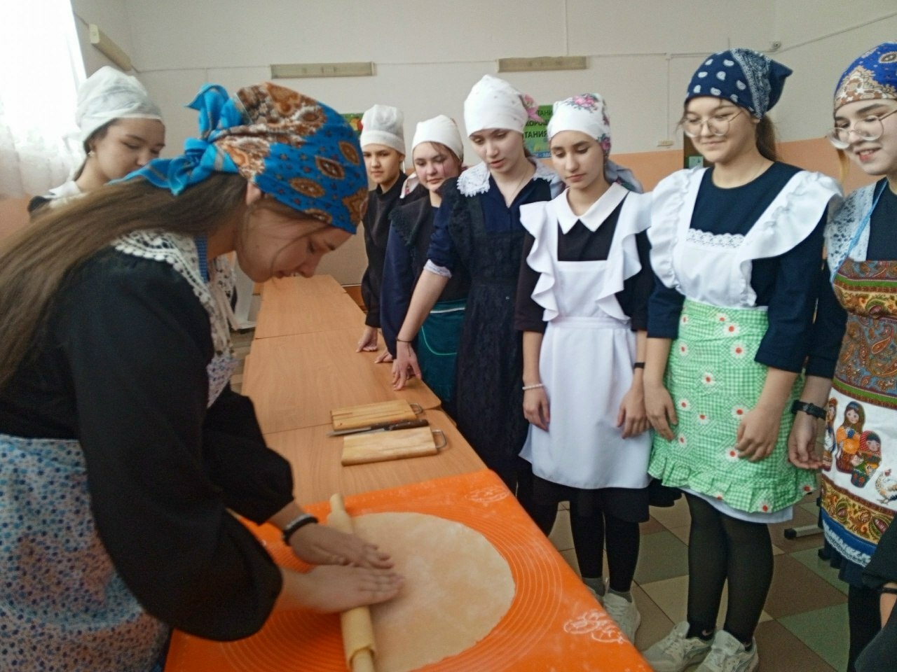 Укучылар  «Минем милли ризыгым» флешмобына кушылды