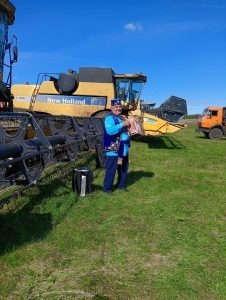 Төшке аш вакытында күңелле ял бүләк итеп