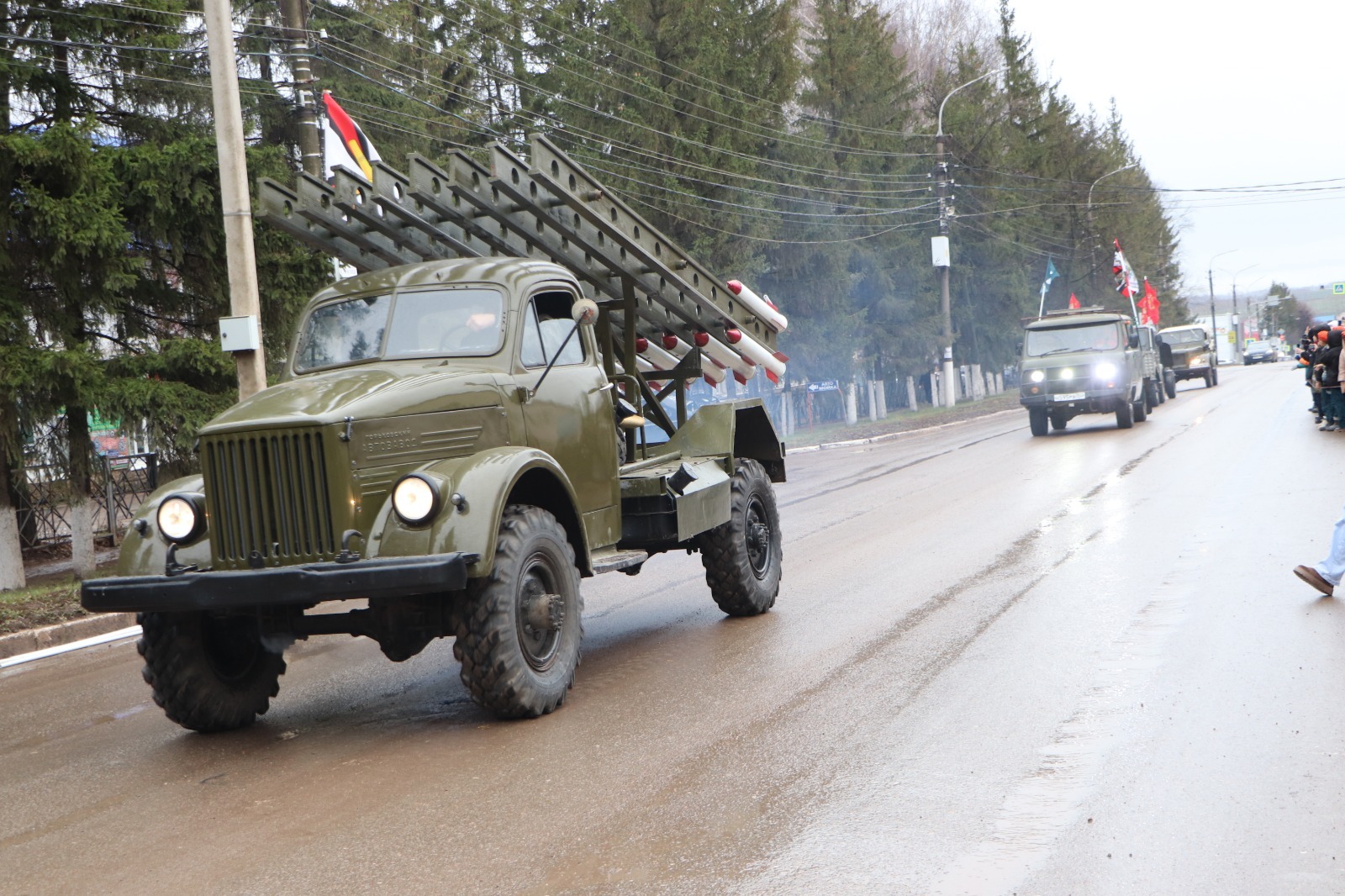 Бүген – Ракета гаскәрләре һәм артиллерия көне