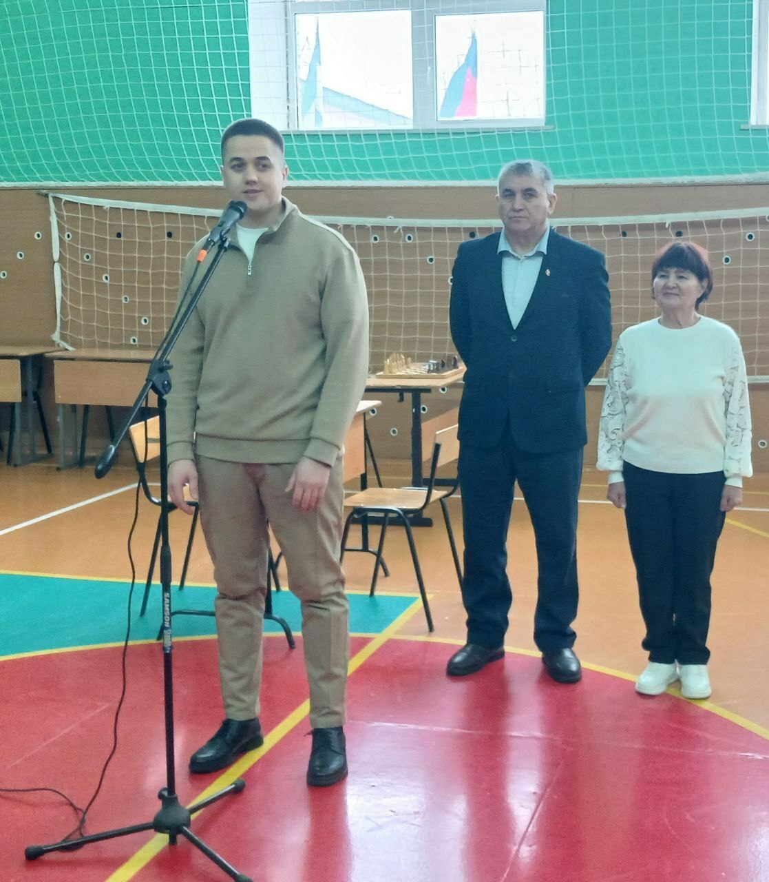 Төрле буын шахматчыларны очраштырып