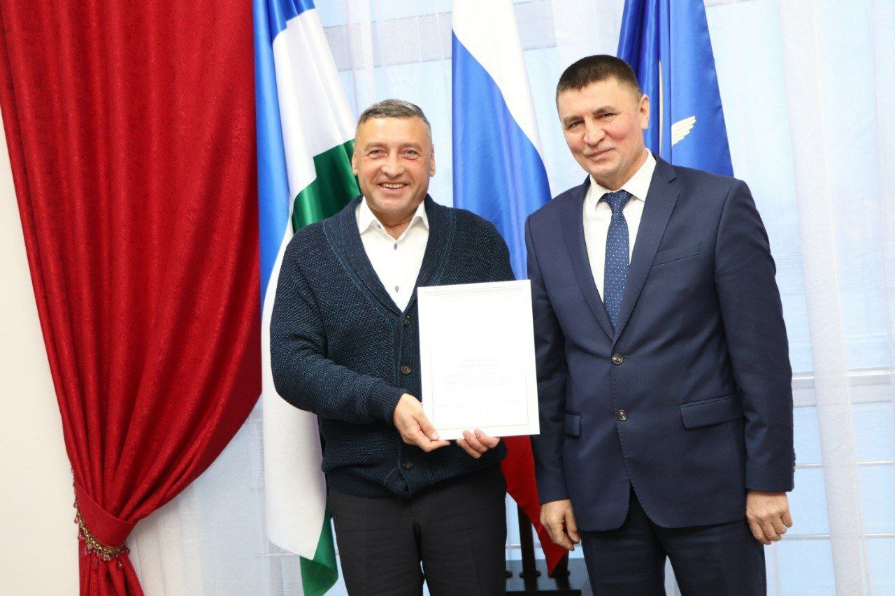 Хезмәтләре олы хөрмәткә лаек