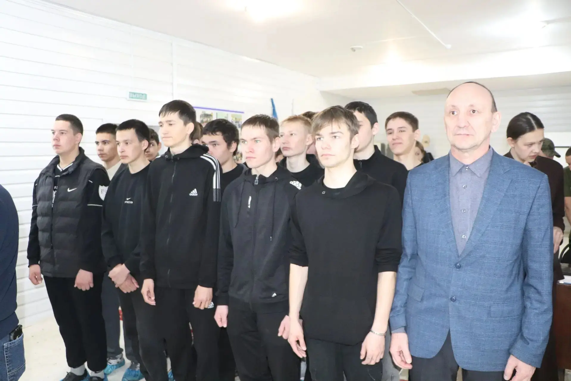 Булачак солдатларга повесткалар тапшырылды