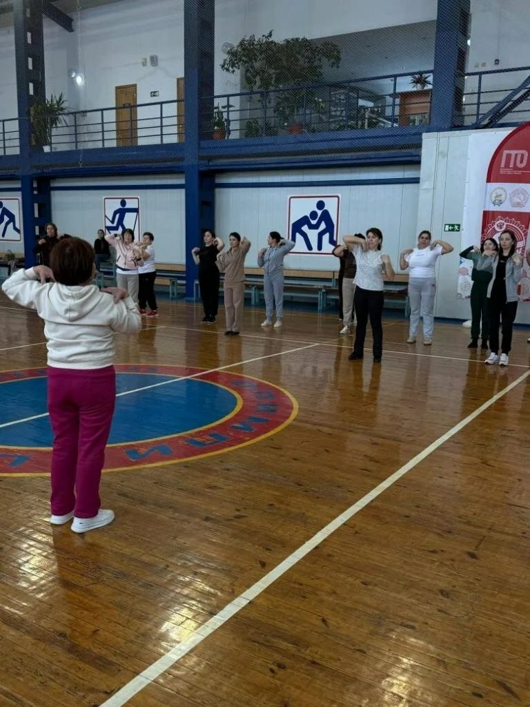 Район мәдәният йорты хезмәткәрләре ГТО нормативларын тапшырды