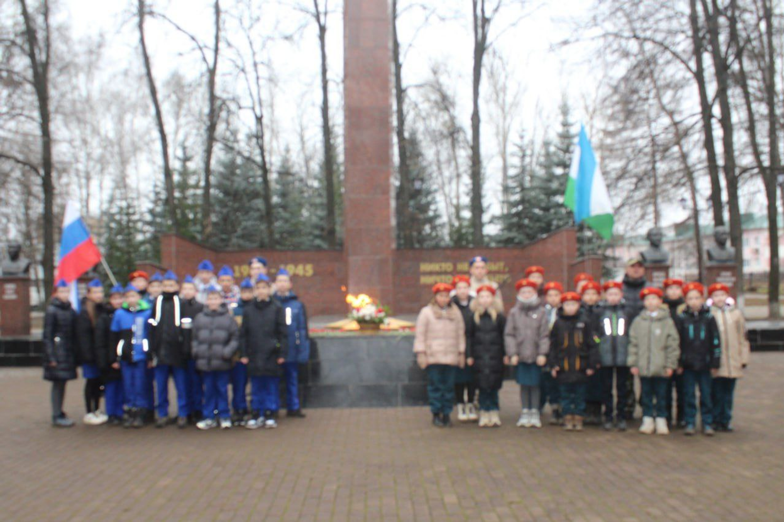 Бүген - Билгесез солдат көне