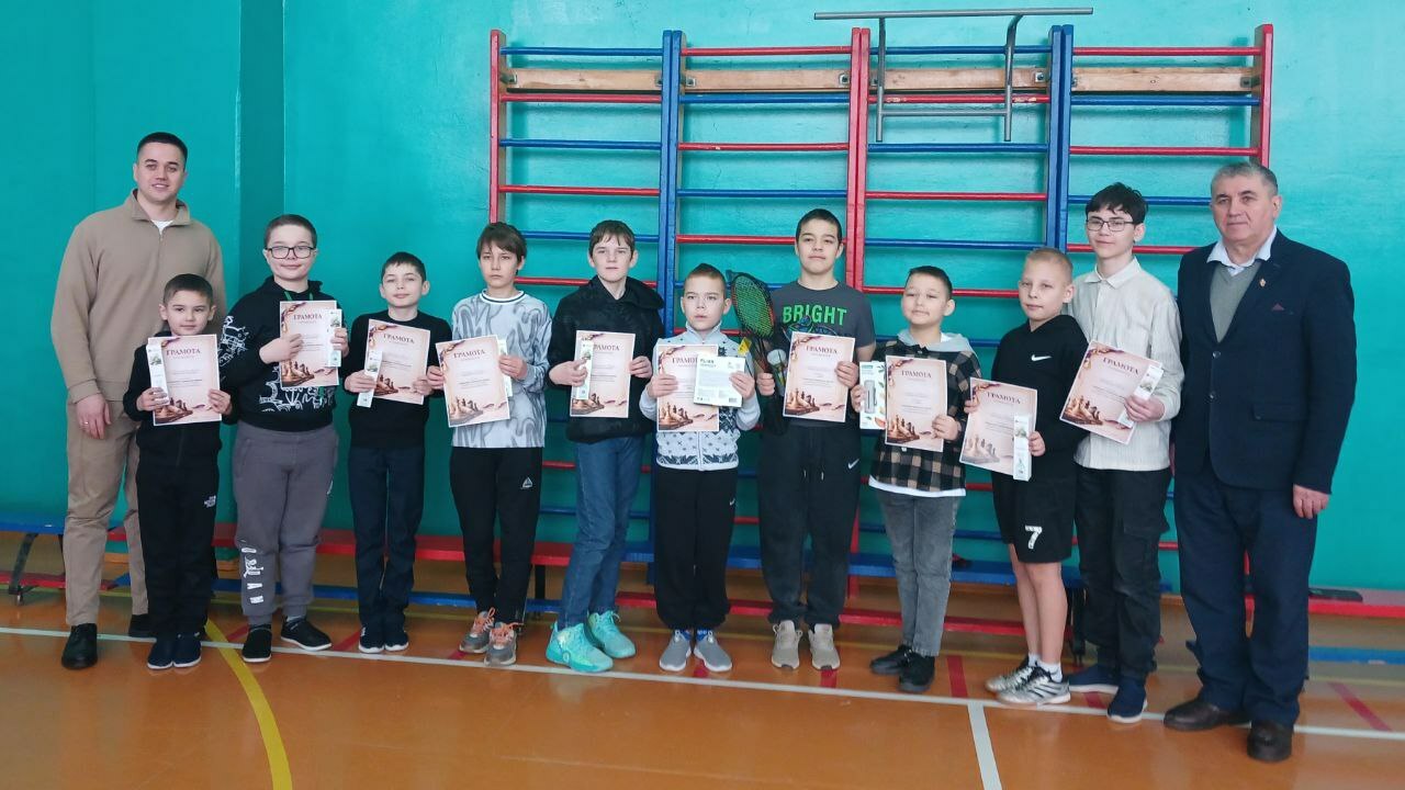 Төрле буын шахматчыларны очраштырып