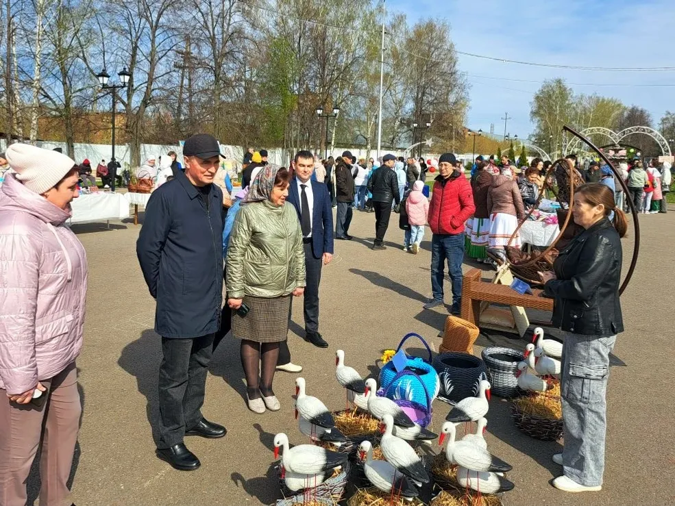 Хезмәт кешесенә дан җырлау бәйрәме