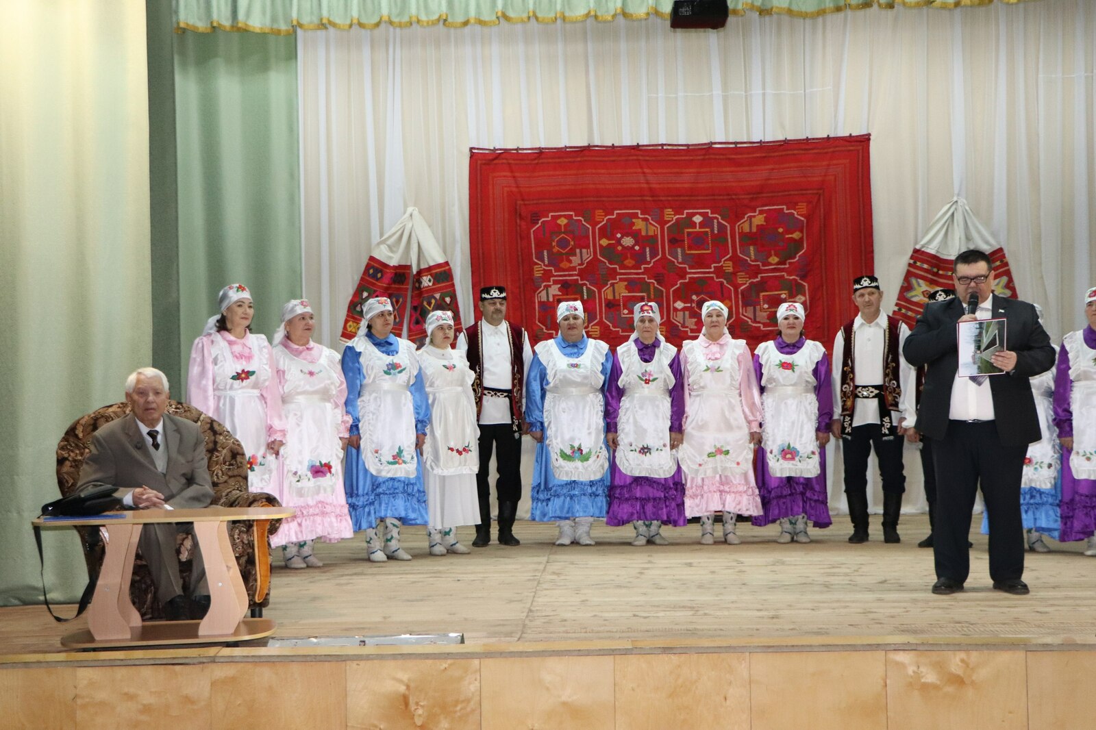 Төбәгебез данын еракларга таныткан күпкырлы талант иясе