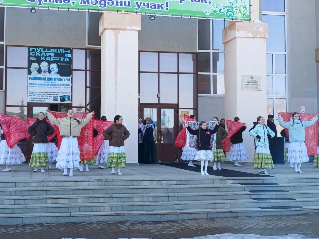 Бердәмлек һәм яз билгесе булып