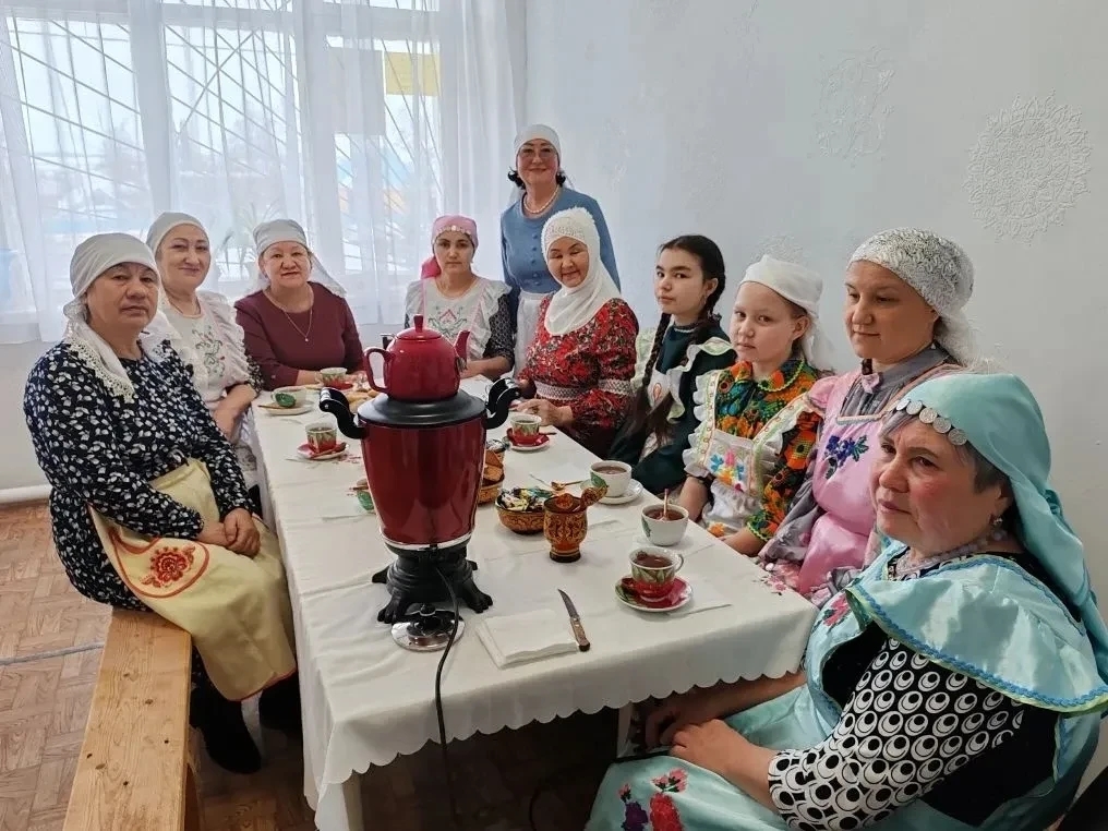 “Арт. Һөнәр” остаханәсендә тормыш кайный