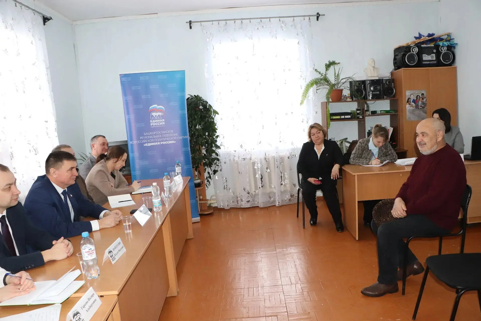 "Бердәм Русия"нең  гражданнарны кабул итү декадасы дәвам итә