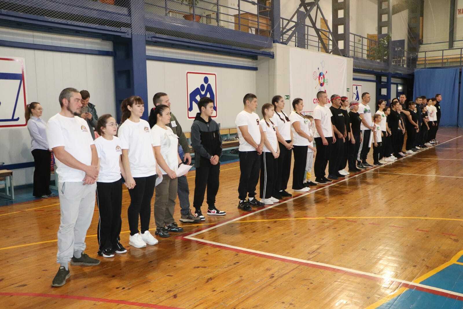 “Әти, әни һәм мин – спорт сөюче гаилә”