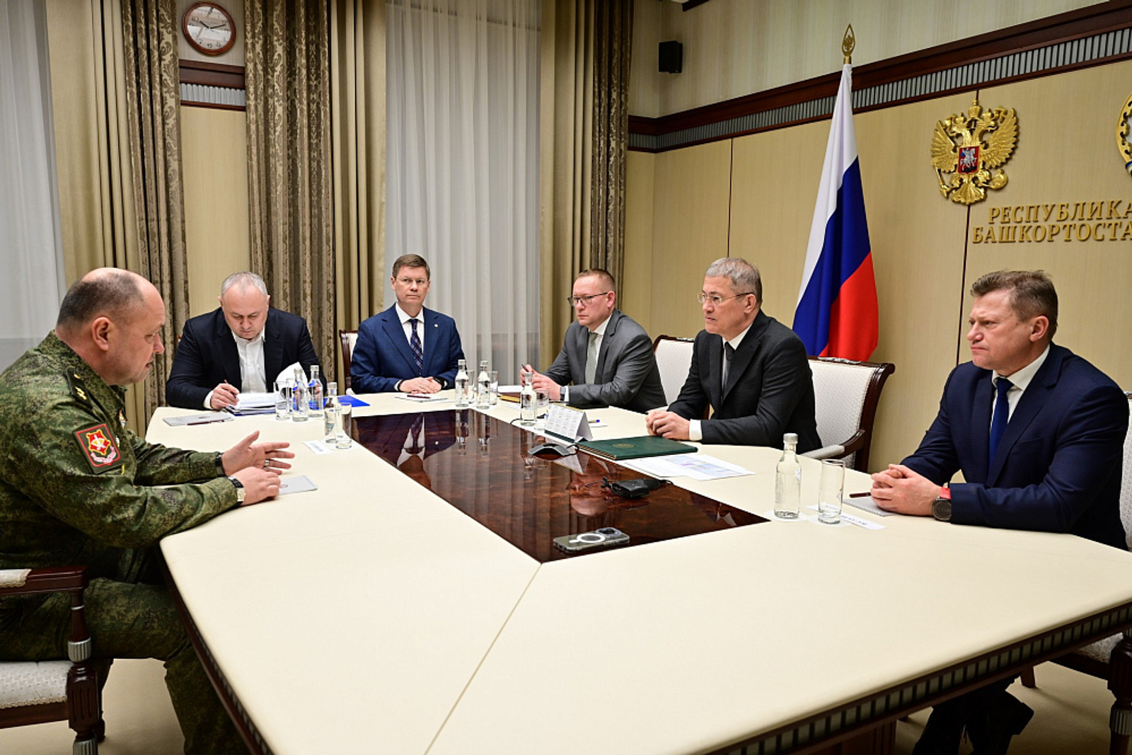 Встреча с врио командующего войсками Центрального военного округа Дмитрием Овчар