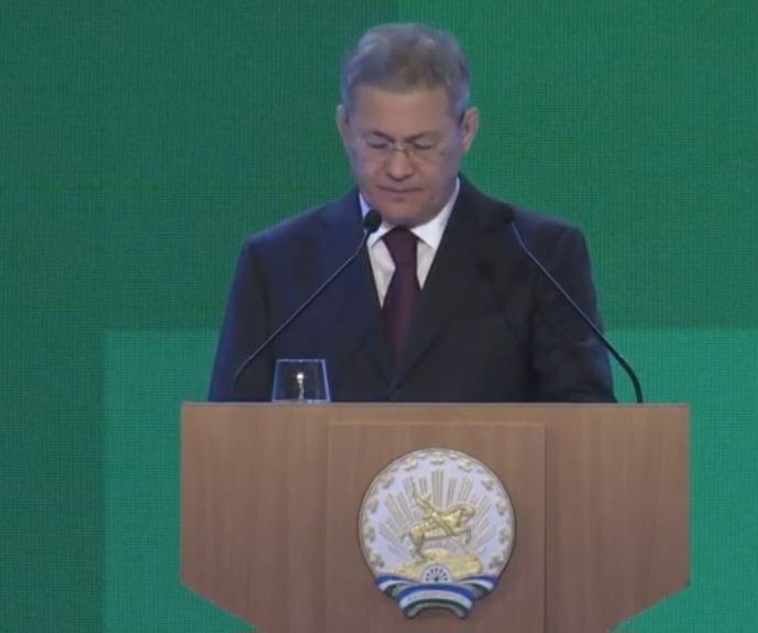 Барысы да Җиңү өчен: Радий Хәбиров 2026 елның төп сүзләрен билгеләде