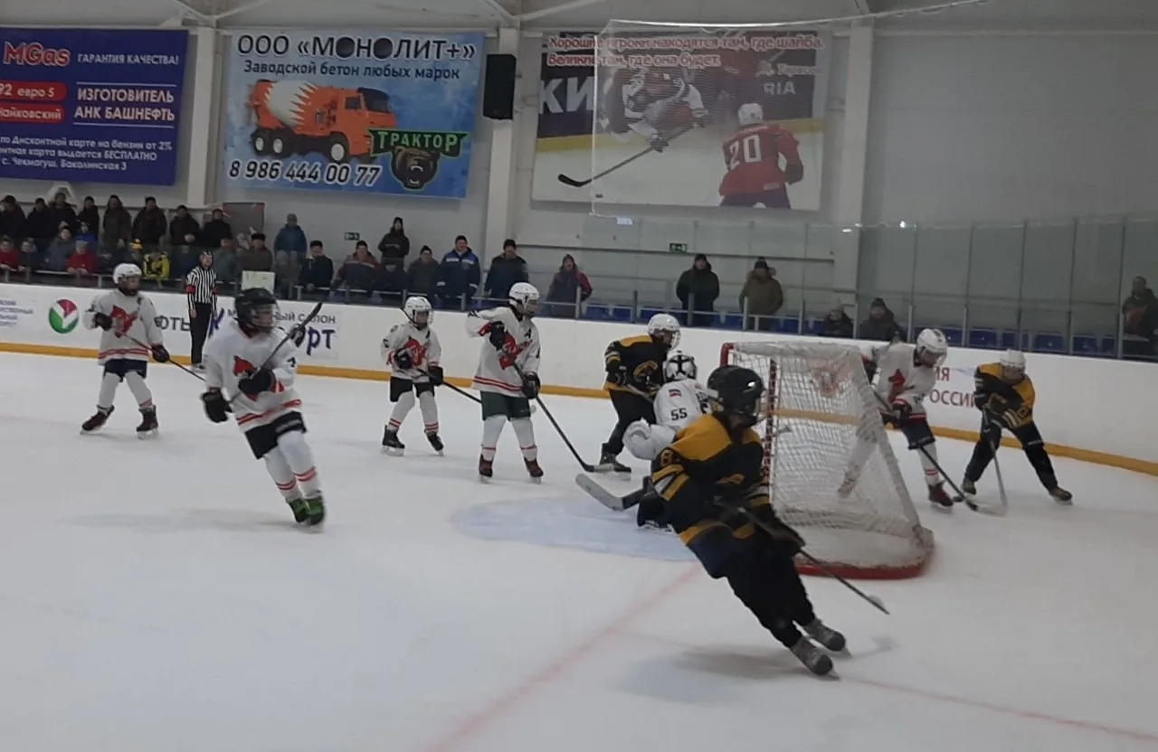 "Чакмагыш-Арена" бозында кызу алышлар