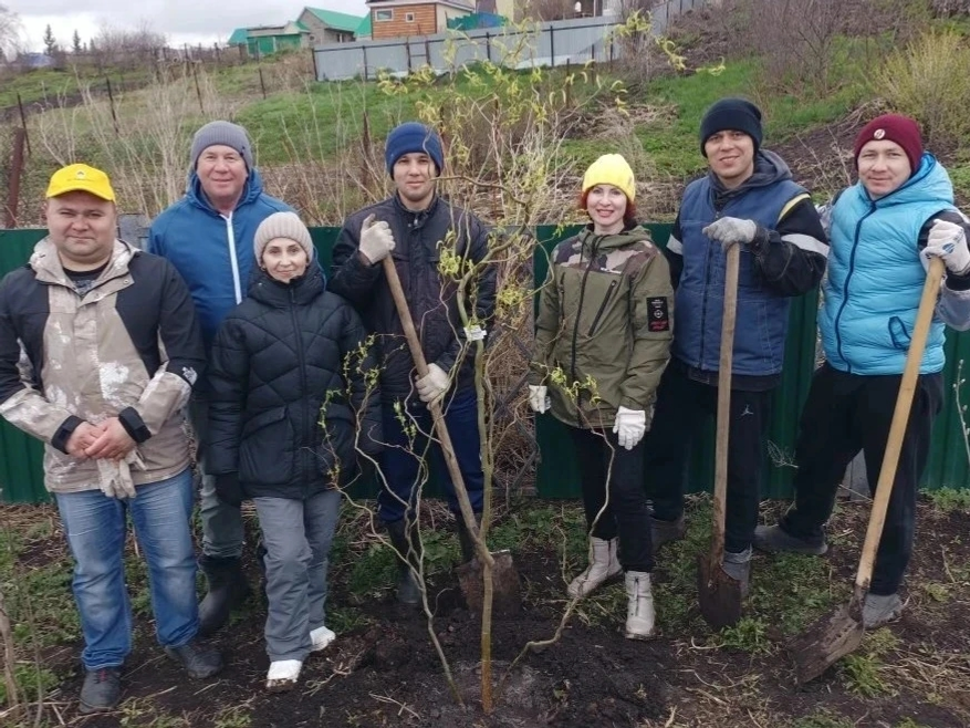 "Хәтер бакчасы" акциясенә тылда да, фронтта да кушылдылар