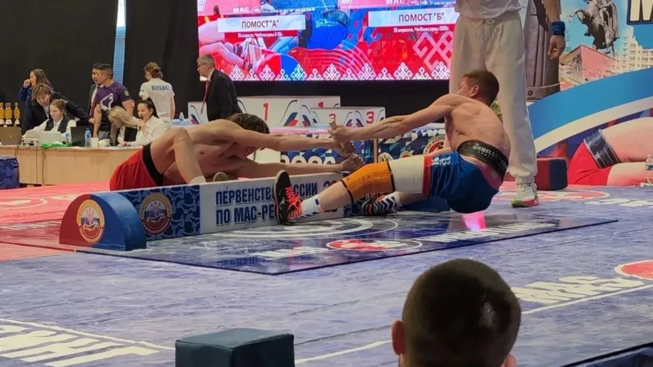 Мас-рестлинг буенча югары нәтиҗәләр күрсәтеп