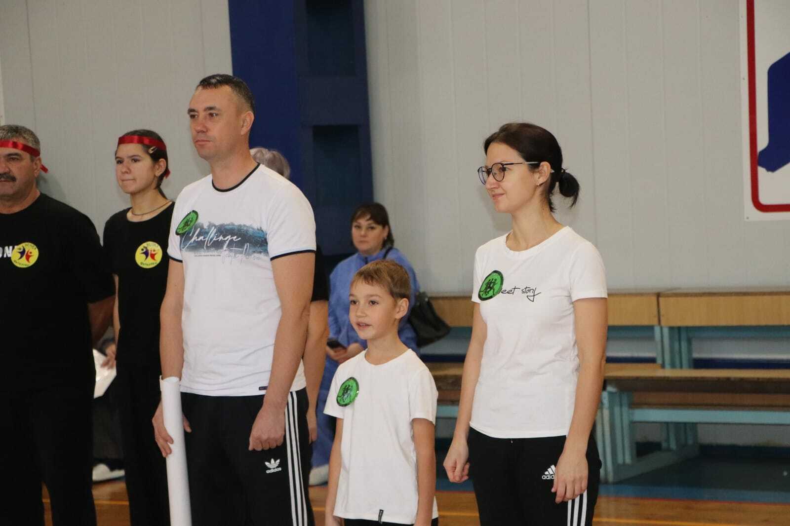 “Әти, әни һәм мин – спорт сөюче гаилә”