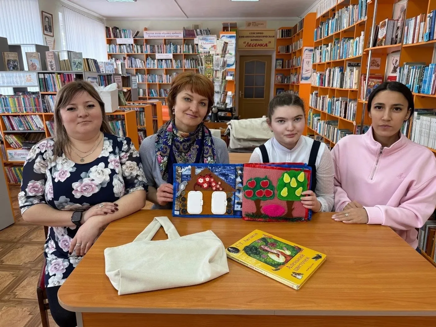 «Китап-Байрам» IV Халыкара китап ярминкәсе чикләрендә бүләкләнделәр