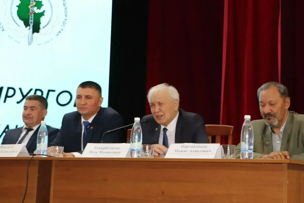 Районыбыз республиканың их яхшы хирургларын кабул итте