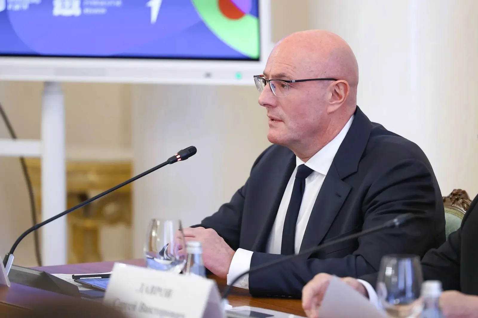 Путин провел телефонный разговор с Пезешкианом