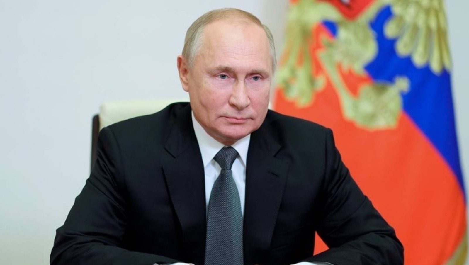 Декларирование доходов, биометрия, диверсии: президент России подписал ряд документов