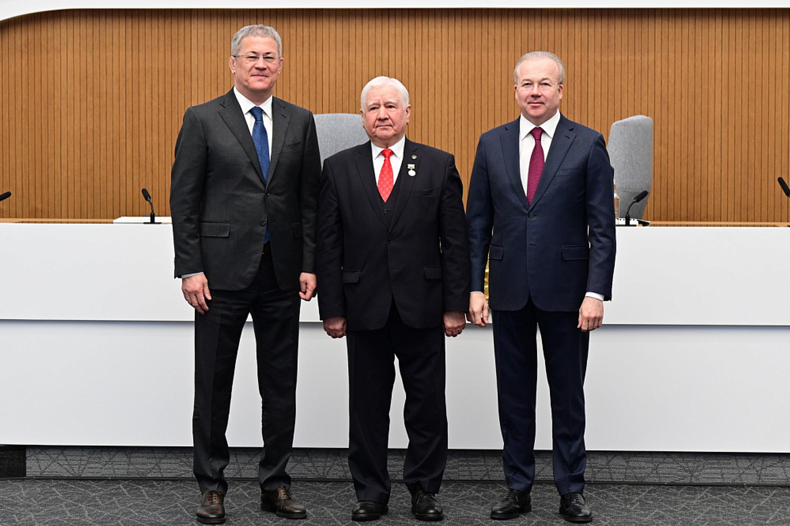 Ришат Халиков удостоен звания «Заслуженный работник государственной и муниципаль