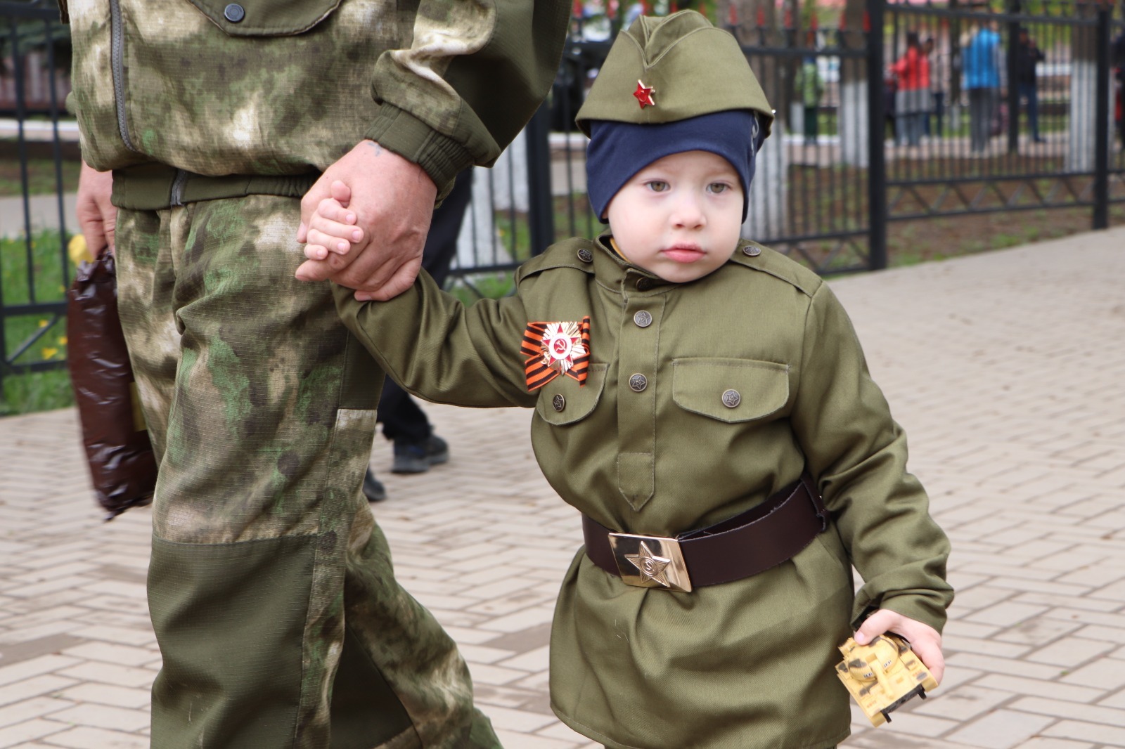 С праздником! С Днем Победы!