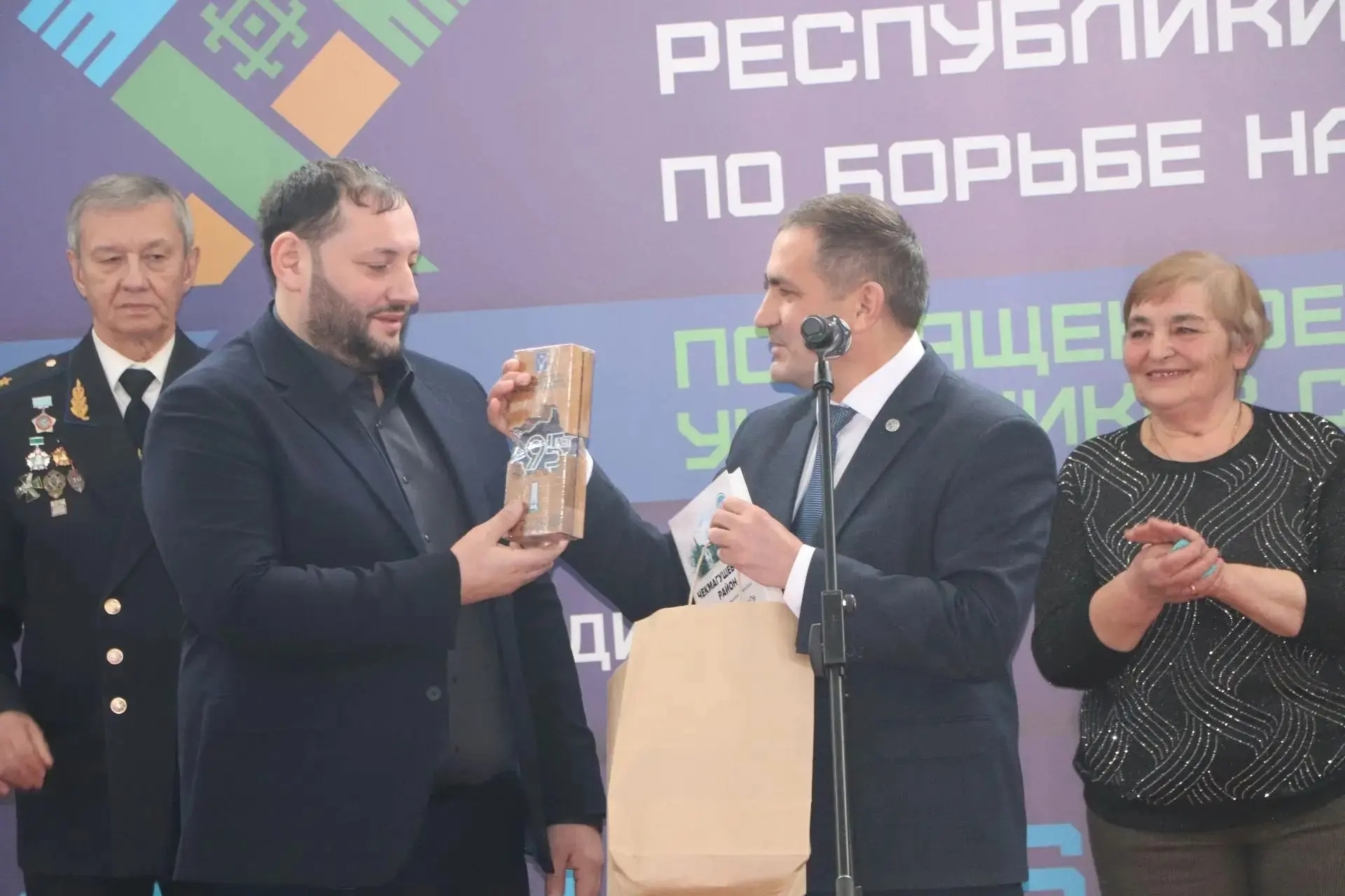 Иң көчле көрәшчеләрне ачыклап