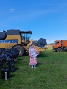 Төшке аш вакытында күңелле ял бүләк итеп