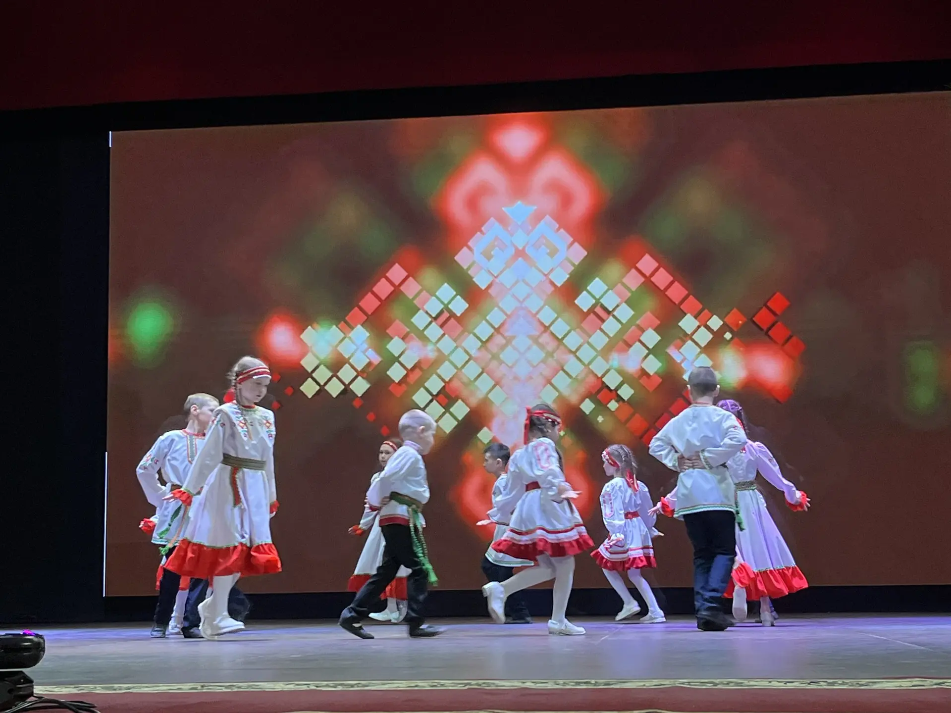 Биюләрдә – халыклар дуслыгы чагылышы