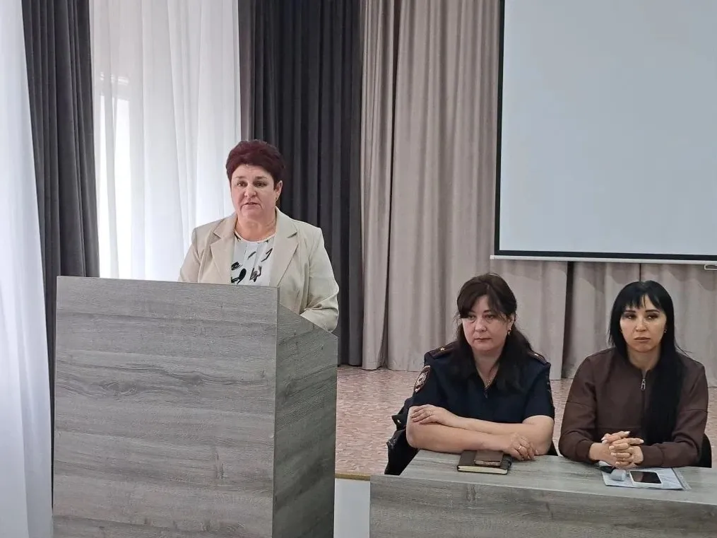 Тәрбиягә бала алган гаиләләр белән очрашу