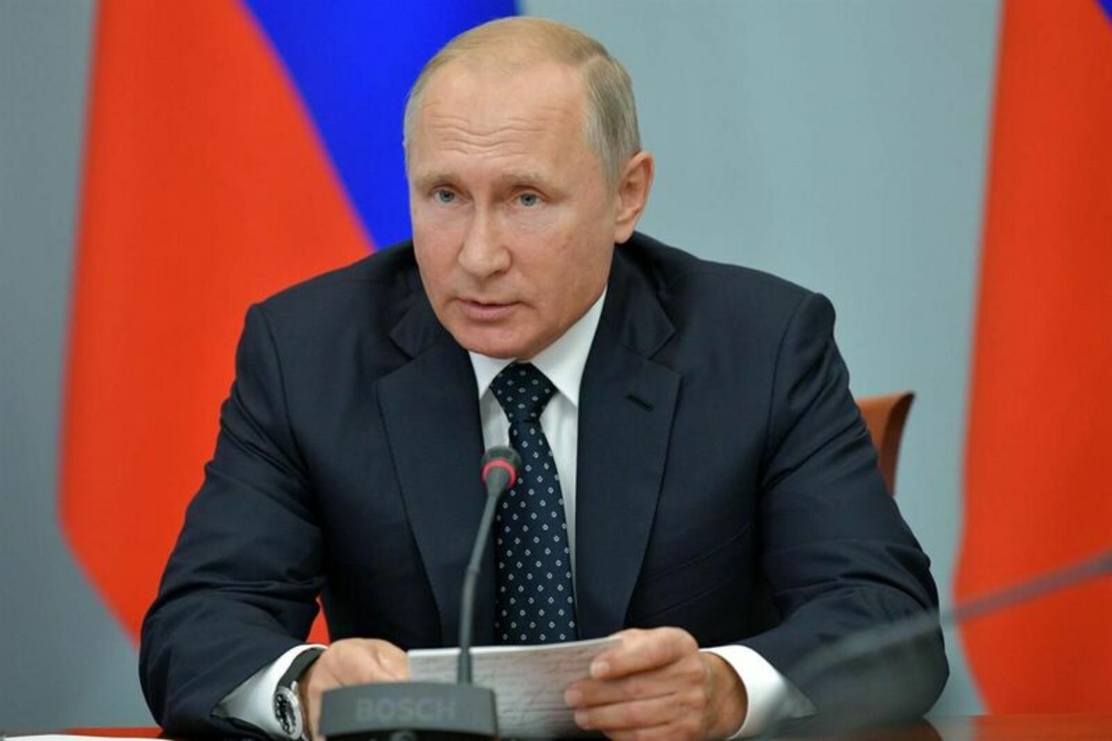 Владимир Путин наградил медиков из Башкирии медалью Луки Крымского