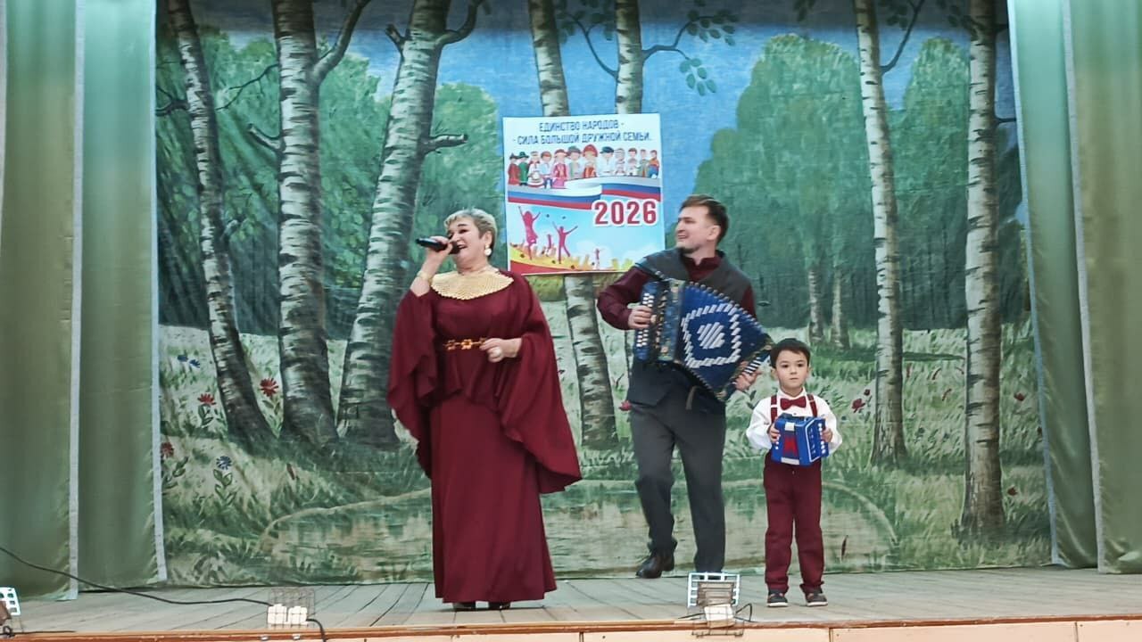 Күңелләрне биләп алды, йөрәкләрне эретте