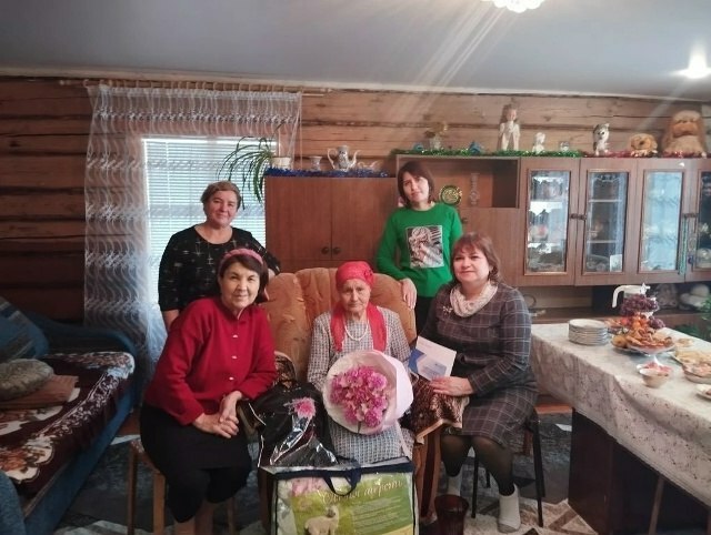 Күркәм традицияне дәвам итеп